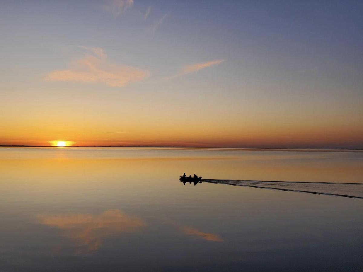 Le Gite Du Pecheur Metabetchouan-Lac-a-la-Croix Bagian luar foto